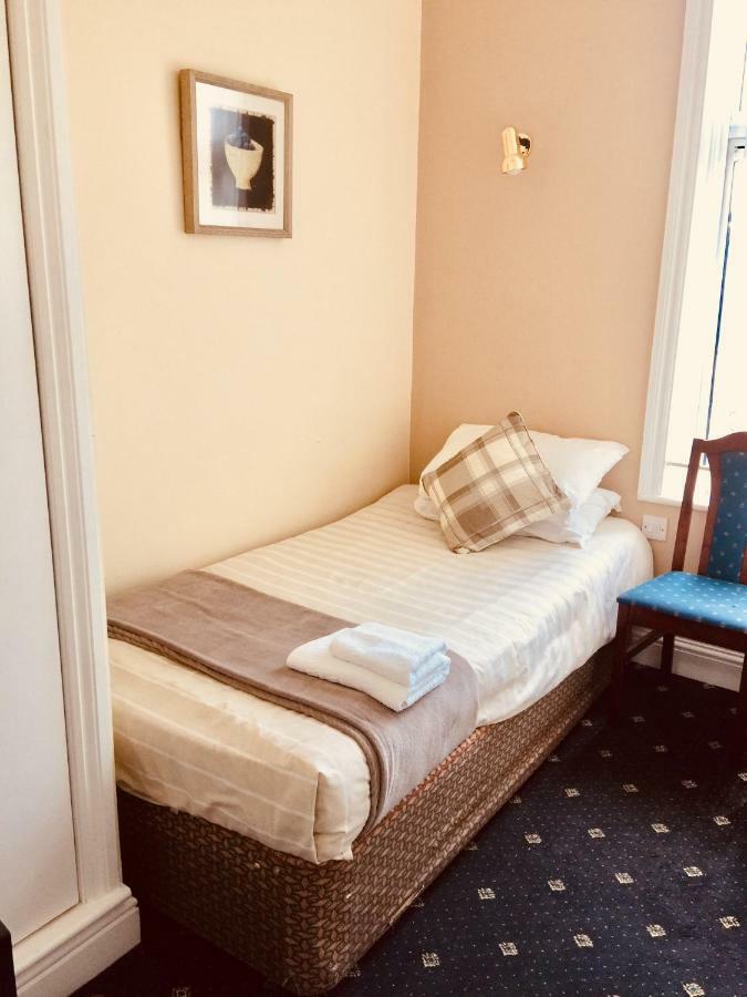 Trevelyan Hotel Ilford Extérieur photo