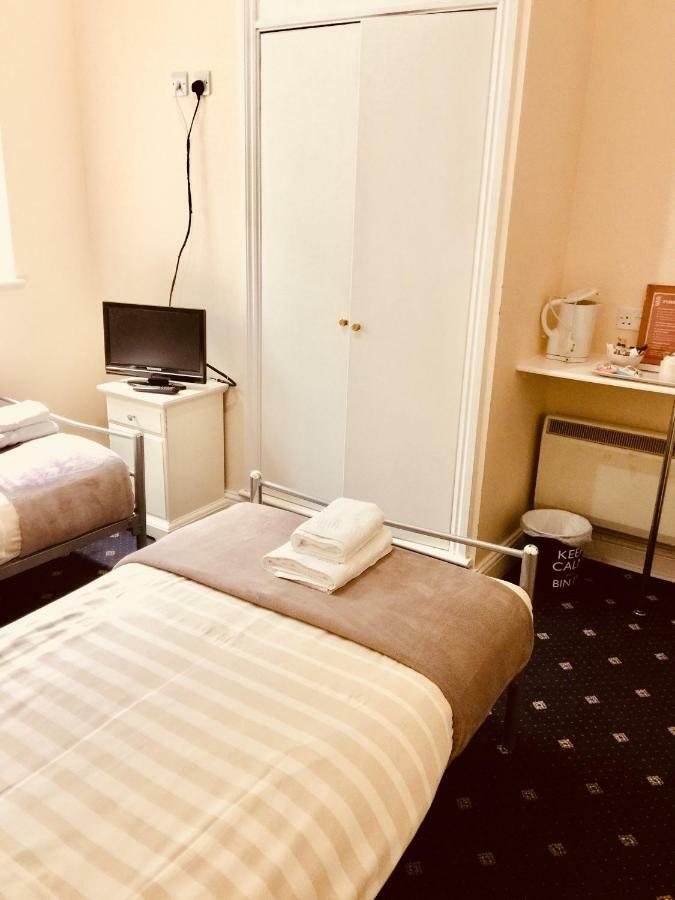Trevelyan Hotel Ilford Extérieur photo