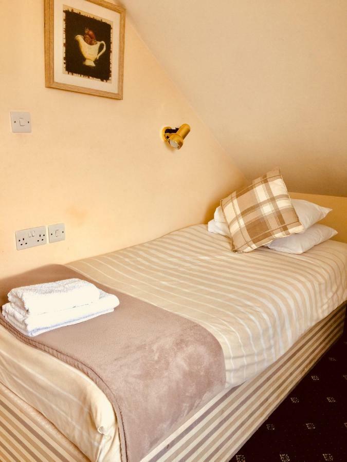 Trevelyan Hotel Ilford Extérieur photo